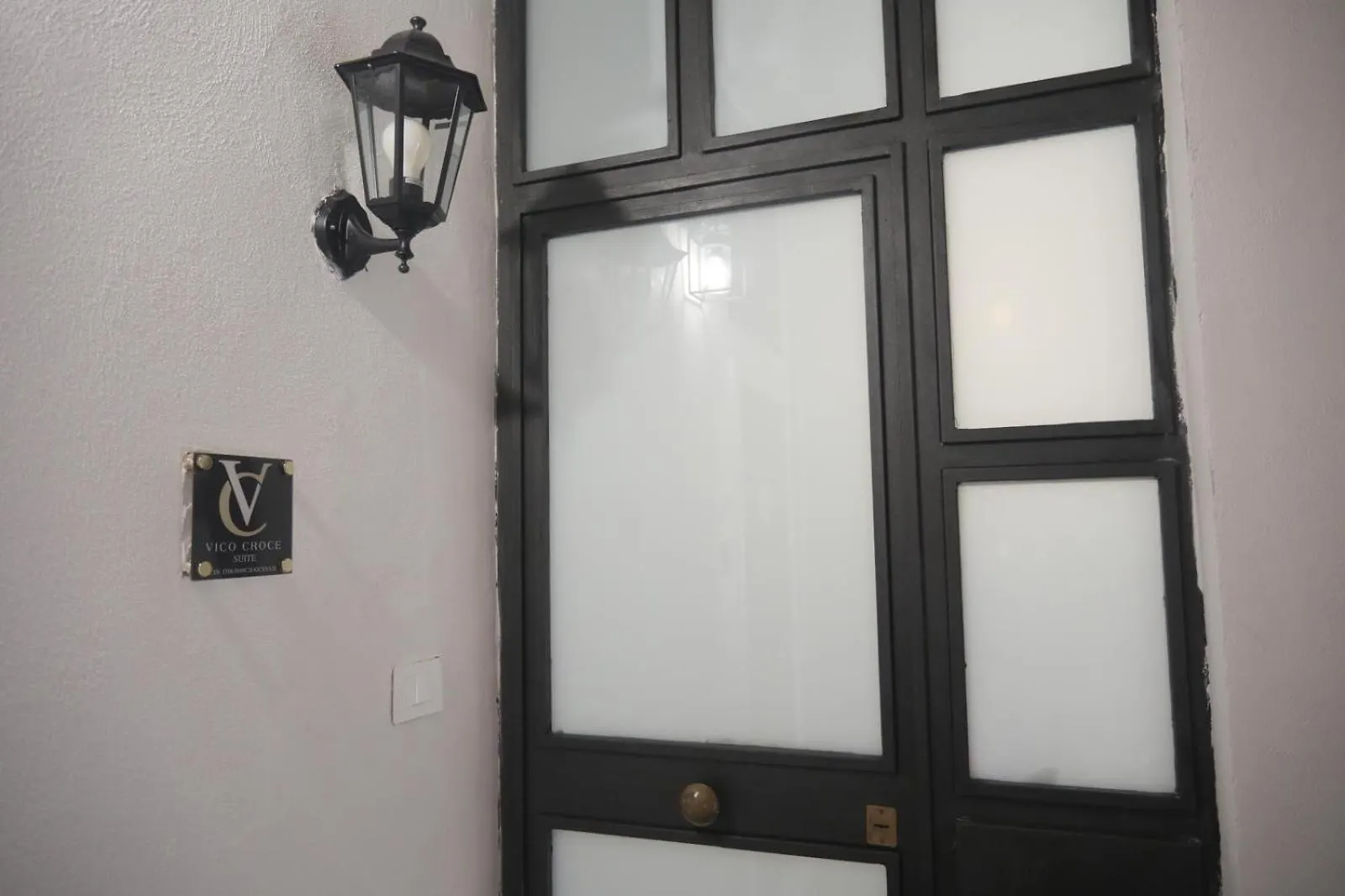 Vico Croce Suite, Spaccanapoli 0*, Naples Italy