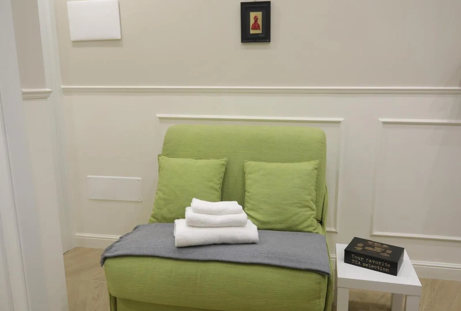 Vico Croce Suite, Spaccanapoli 0*, Naples Italy
