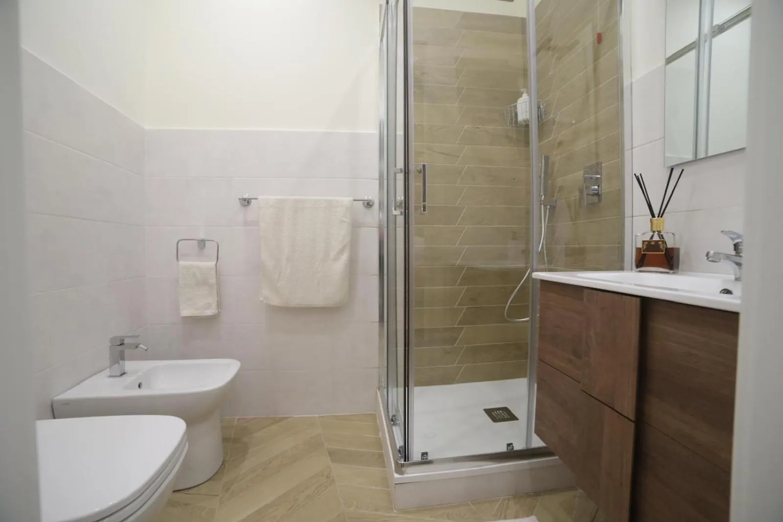 Vico Croce Suite, Spaccanapoli Guest house Naples